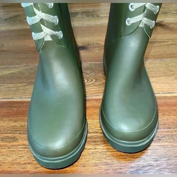 Tatoosh | W 5 | Lace Up Rain Boot | Military Green | Chunky Tread - Picture 2 of 5